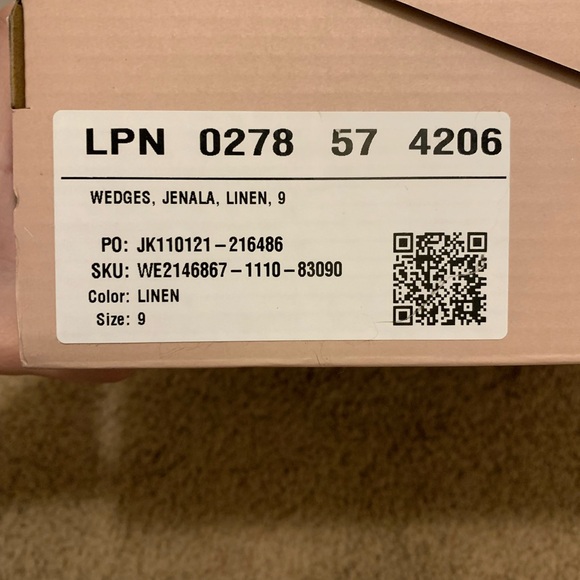 NEW Tan wedges with lace up straps. - Picture 4 of 4